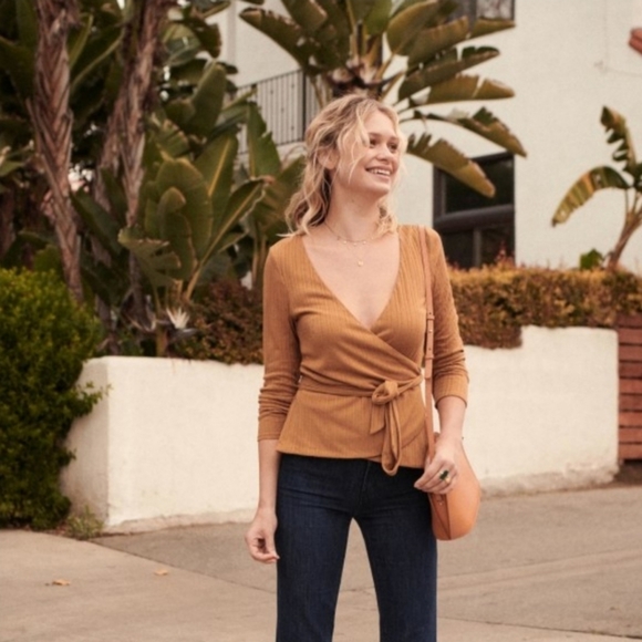 Sézane RARE Sonia Wrap Top Coffee Brown Long Sleeve Tan Camel Cognac Large Small - Picture 4 of 8